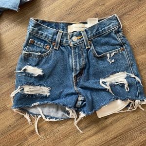 Levi’s shorts